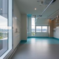 T Shaped Window in patient room maximises light